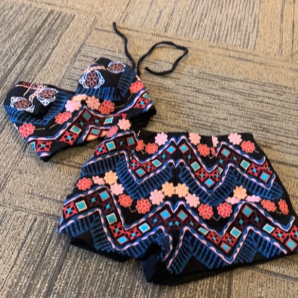 Geometric crop SET Small colorful shorts top - Picture 1 of 2